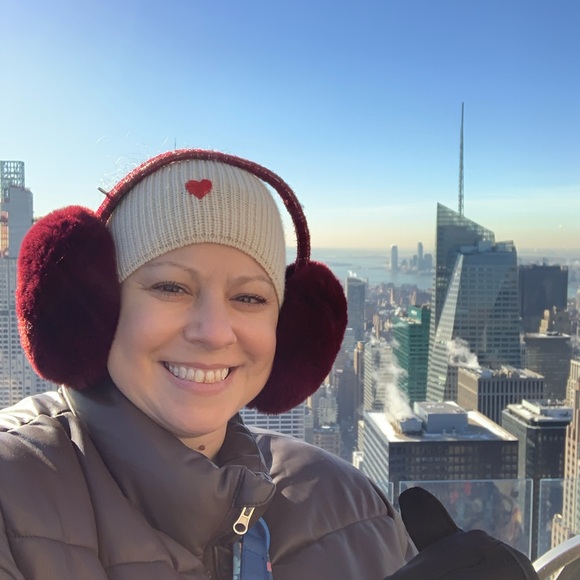 Meet your Posher, Addison - Picture 1 of 1